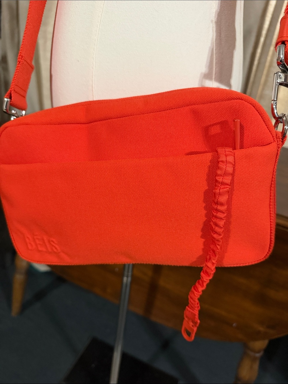 BEIS Bright Orange Crossbody Canvas Bag - Picture 5 of 15